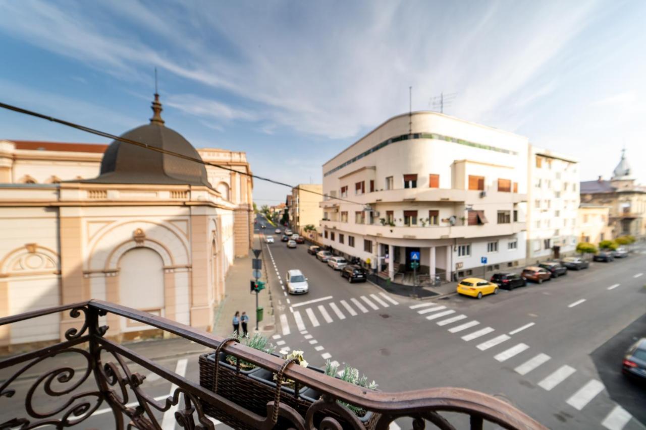 Picasso Boutique Hotel Arad Exterior photo